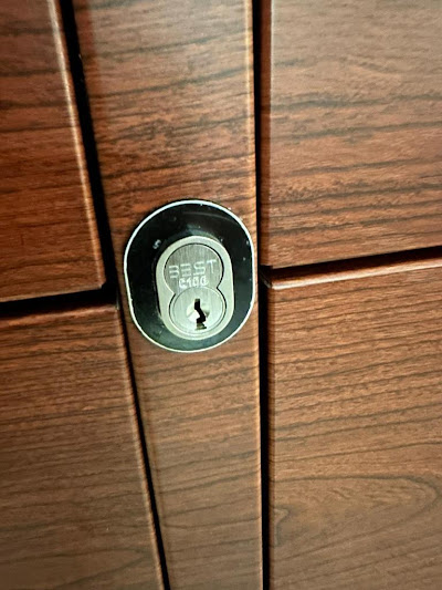 When to Call an Auto Locksmith for Ignition Repair