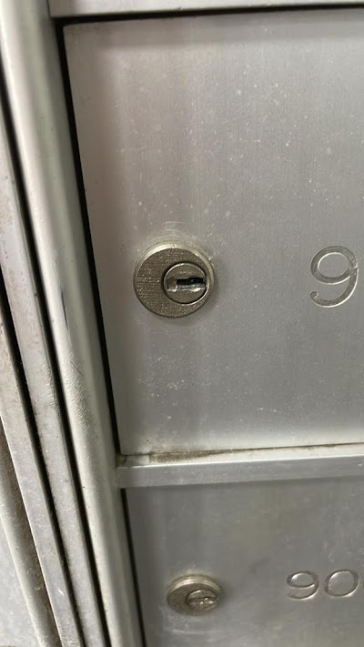 How to choose a reliable car locksmith